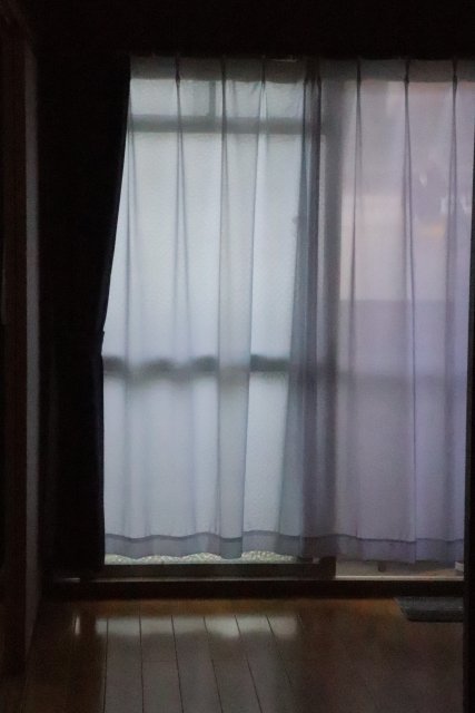 暗い部屋.jpg