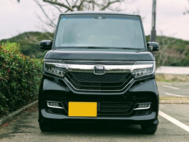 ブラックの軽自動車.jpg